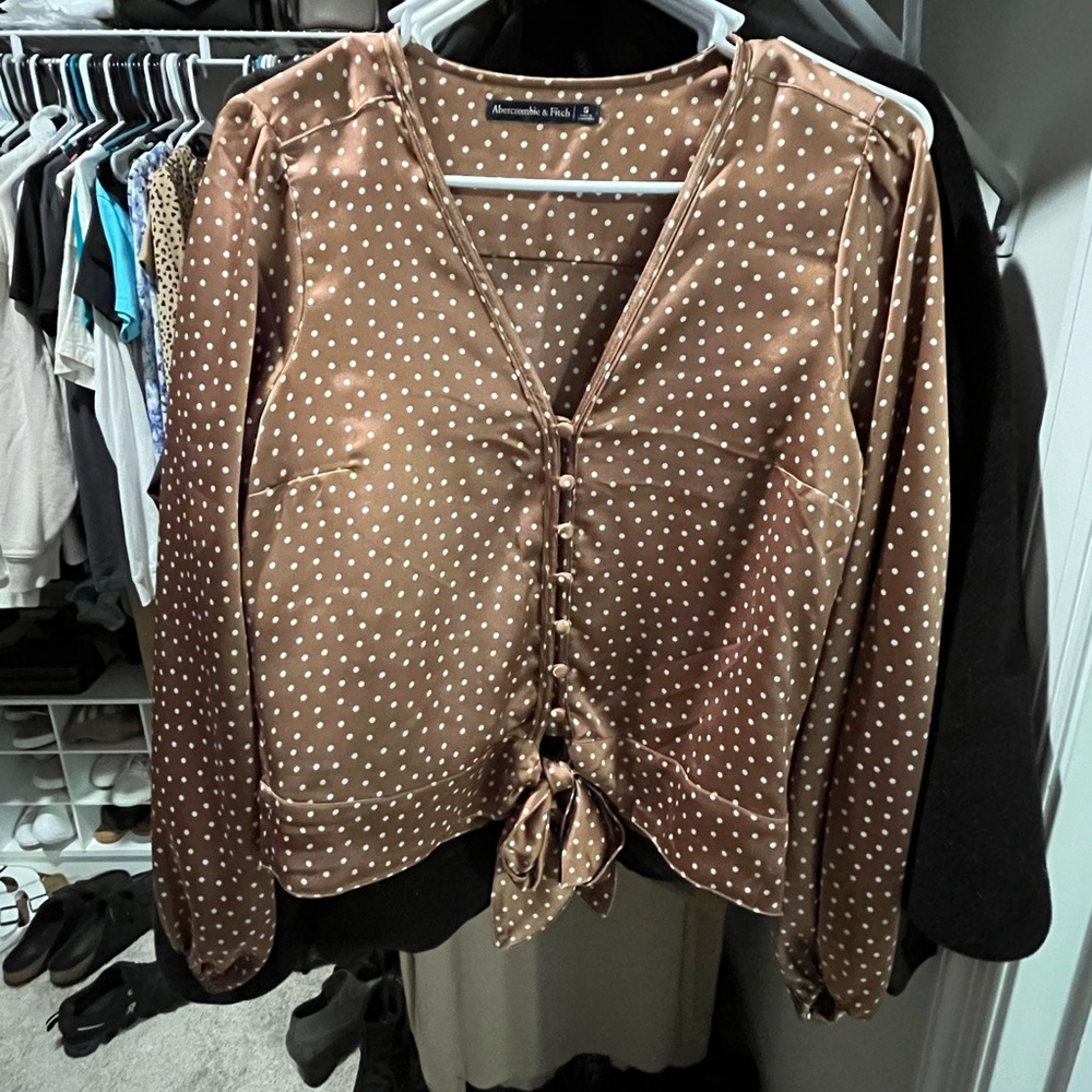 Abercrombie & Fitch top